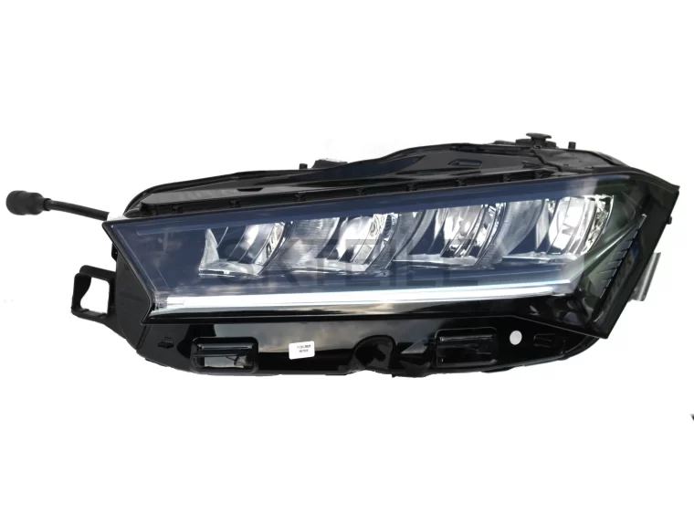 Levý LED světlomet ŠKODA SuperbIV 3P1941015